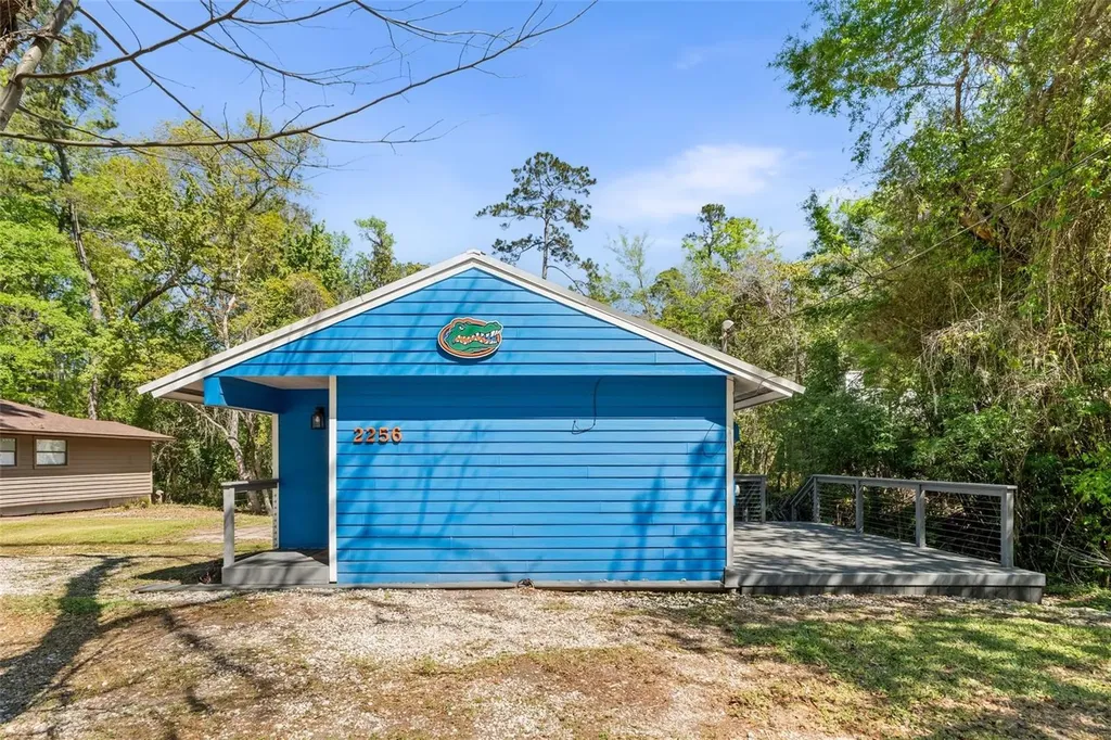 2256 W University Avenue Gainesville FL 32603