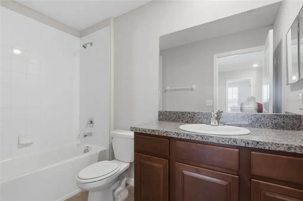 7412 French Marigold Avenue Tampa FL 33619