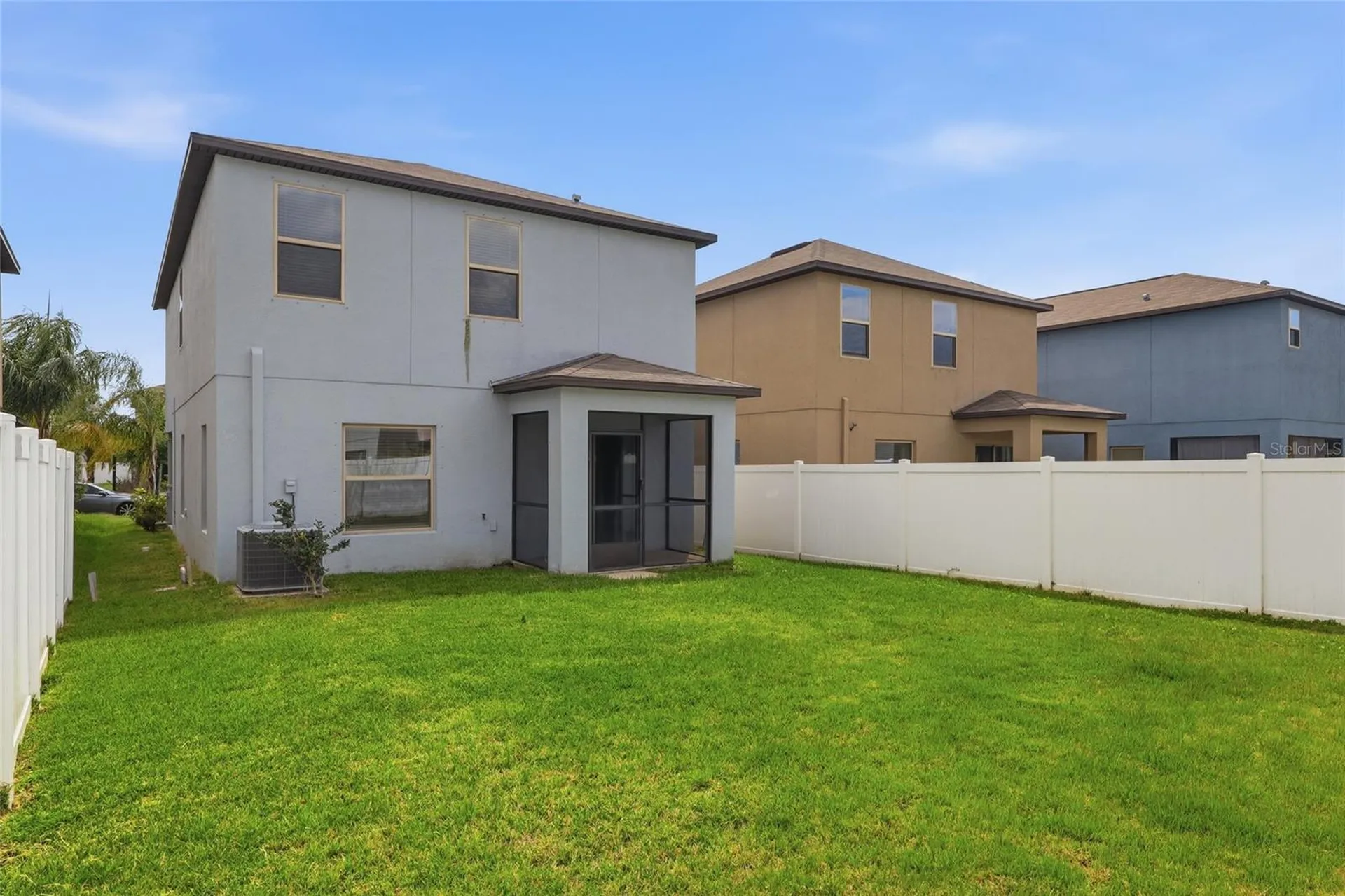 7412 French Marigold Avenue Tampa FL 33619