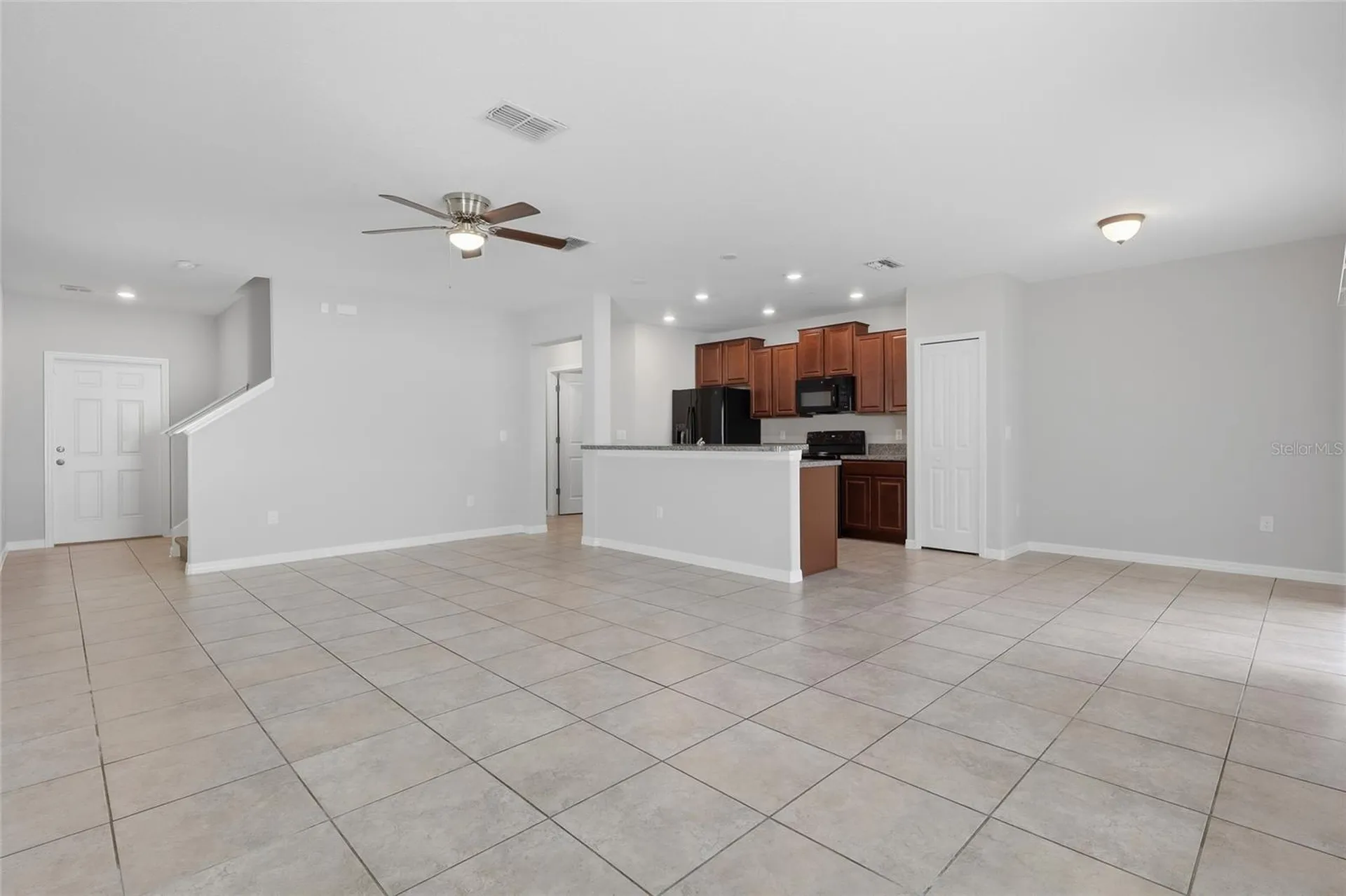 7412 French Marigold Avenue Tampa FL 33619