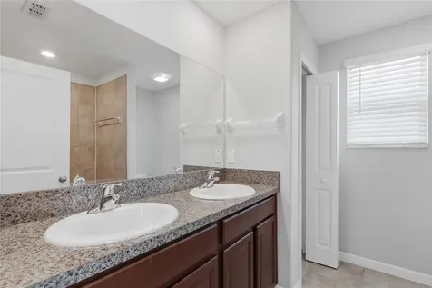 7412 French Marigold Avenue Tampa FL 33619