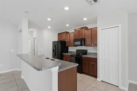 7412 French Marigold Avenue Tampa FL 33619