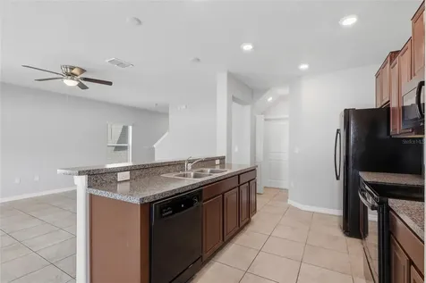 7412 French Marigold Avenue Tampa FL 33619