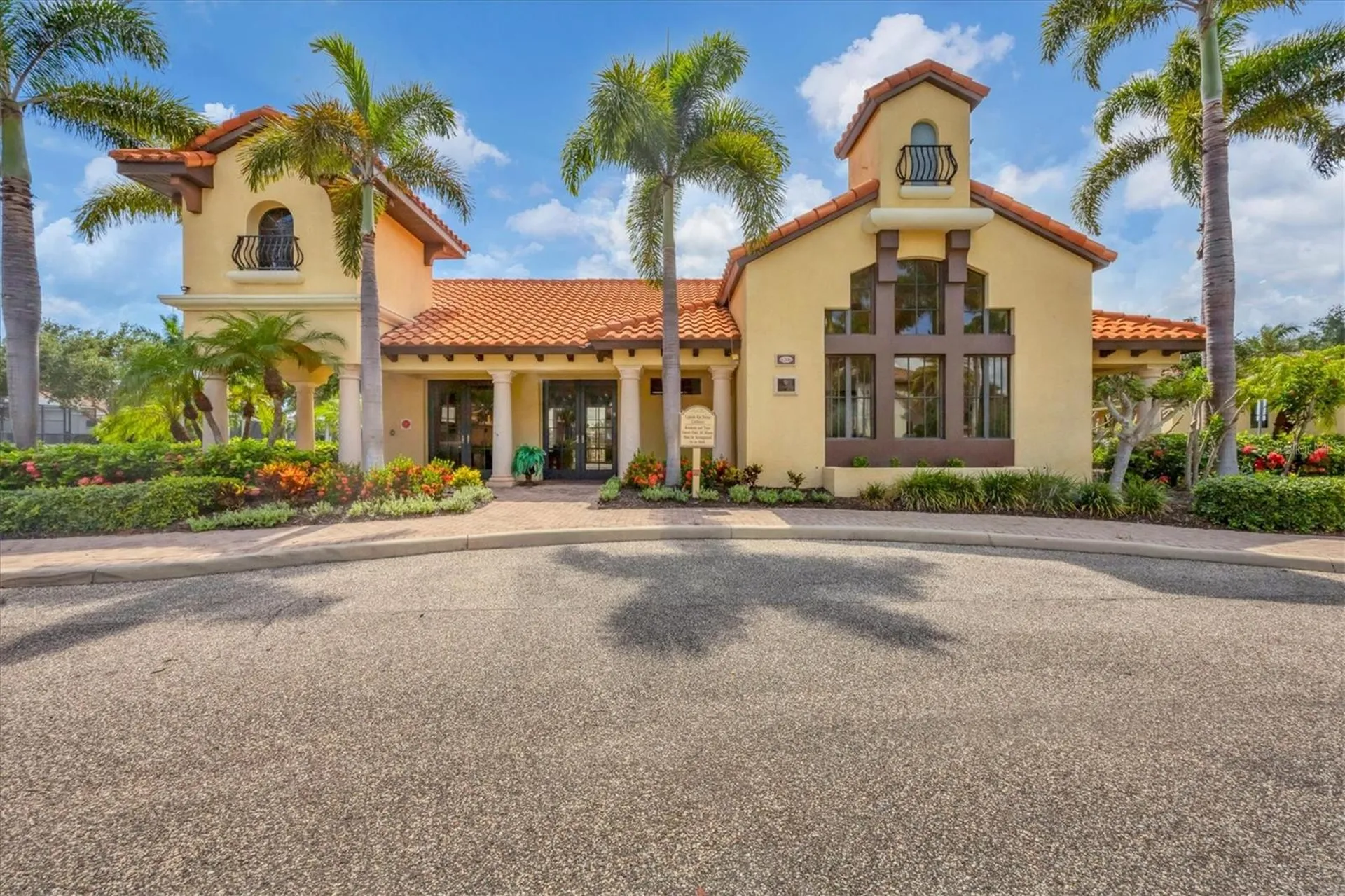 5423 Title Row Drive Bradenton FL 34210