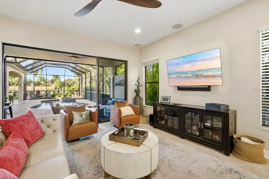 4203 5th Avenue NE Bradenton FL 34208