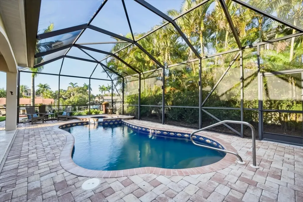 4203 5th Avenue NE Bradenton FL 34208