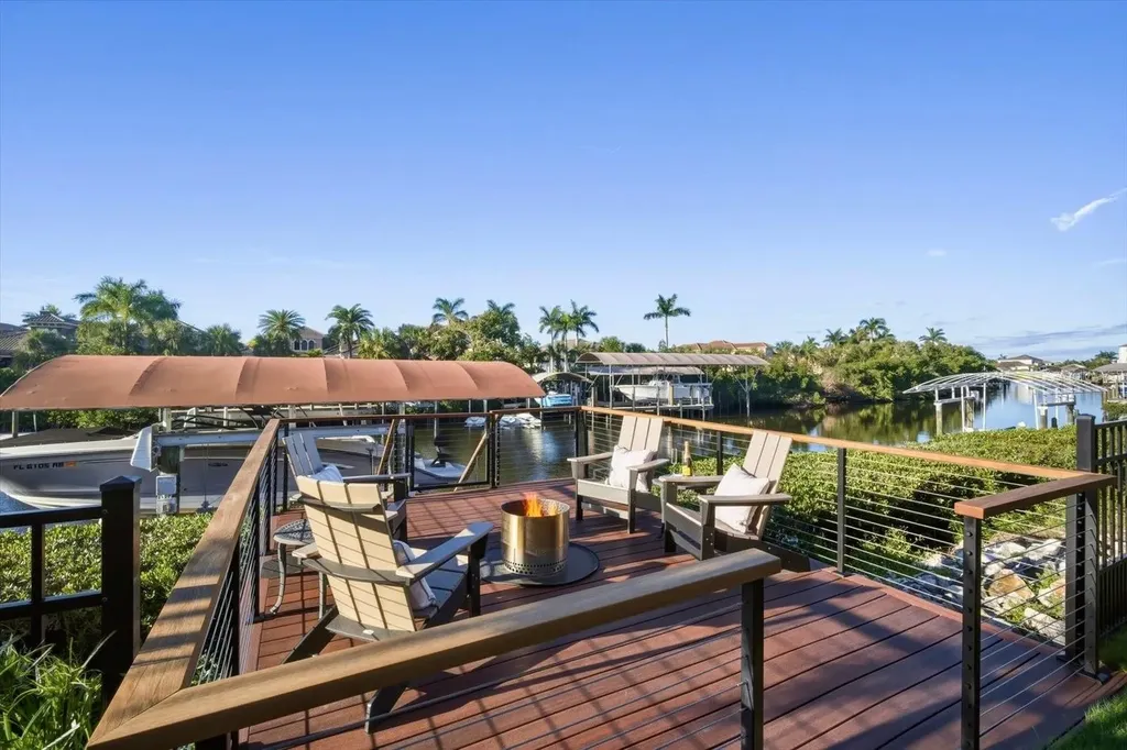 4203 5th Avenue NE Bradenton FL 34208