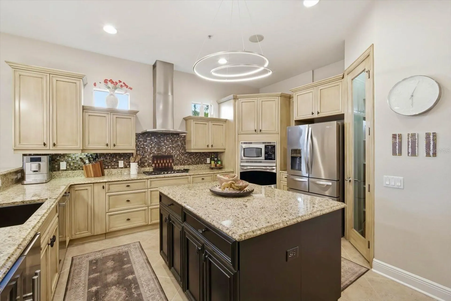 4203 5th Avenue NE Bradenton FL 34208