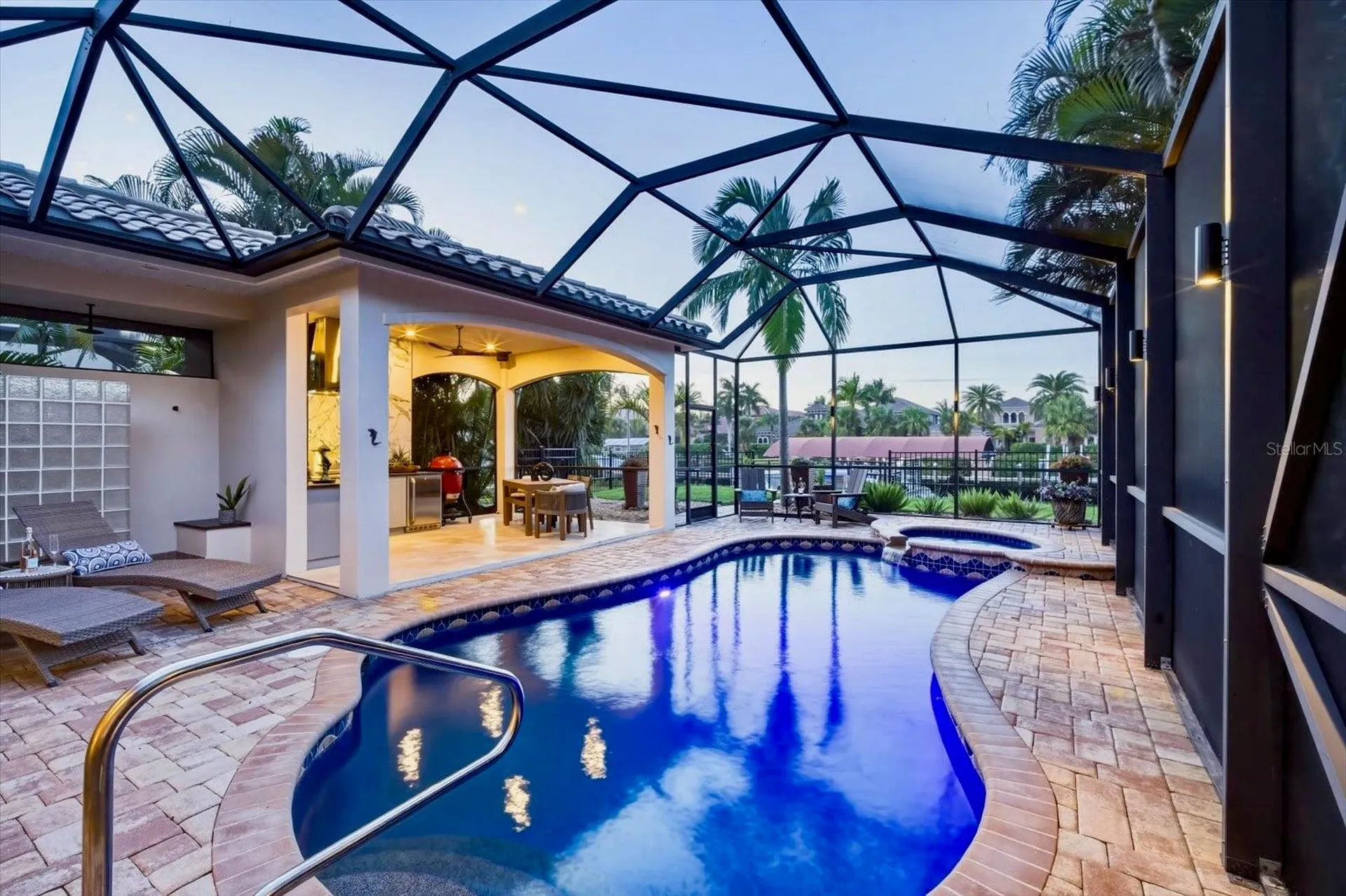 4203 5th Avenue NE Bradenton FL 34208