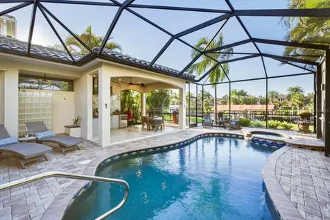 4203 5th Avenue NE Bradenton FL 34208