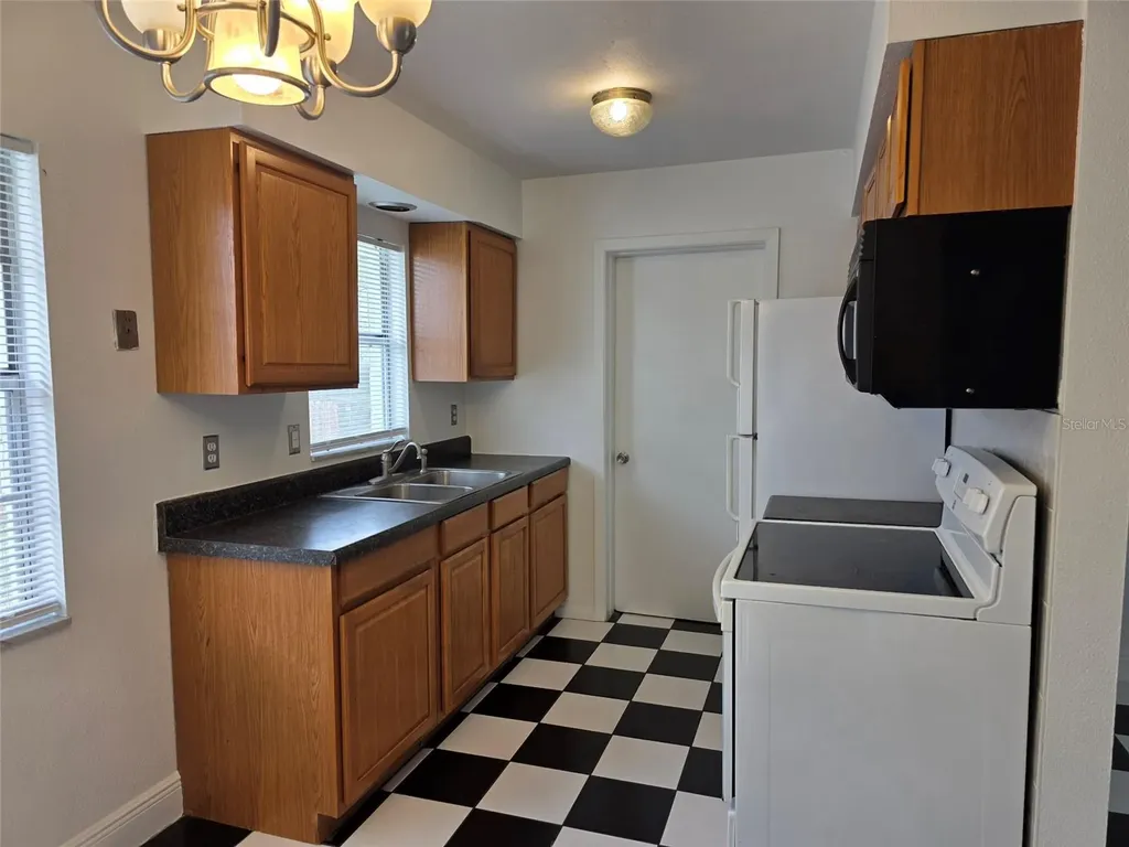 916 La Salle Avenue Orlando FL 32803
