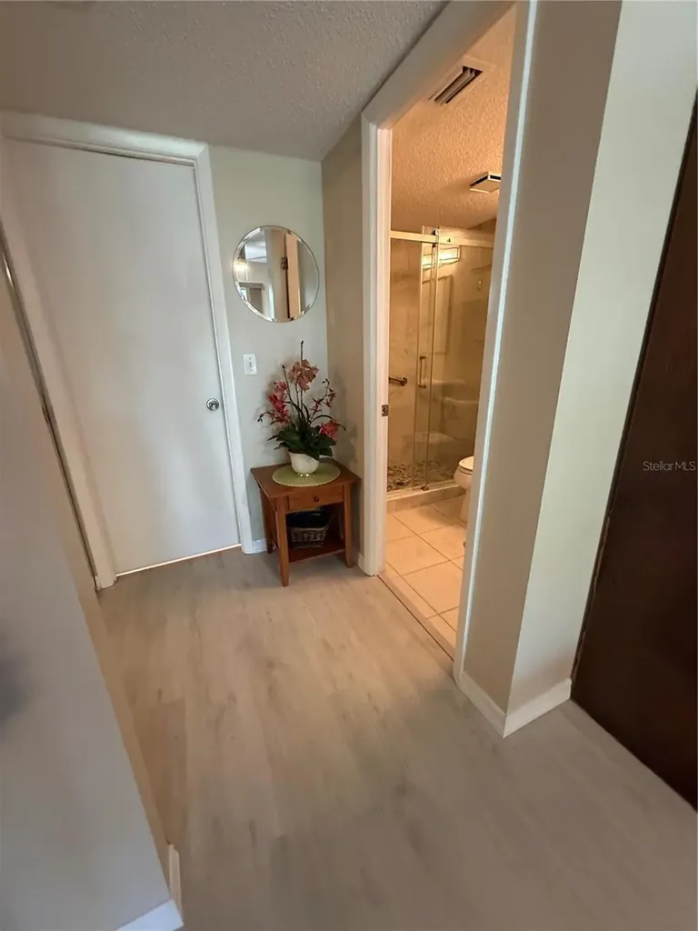 3176 Lake Bayshore Drive Bradenton FL 34205