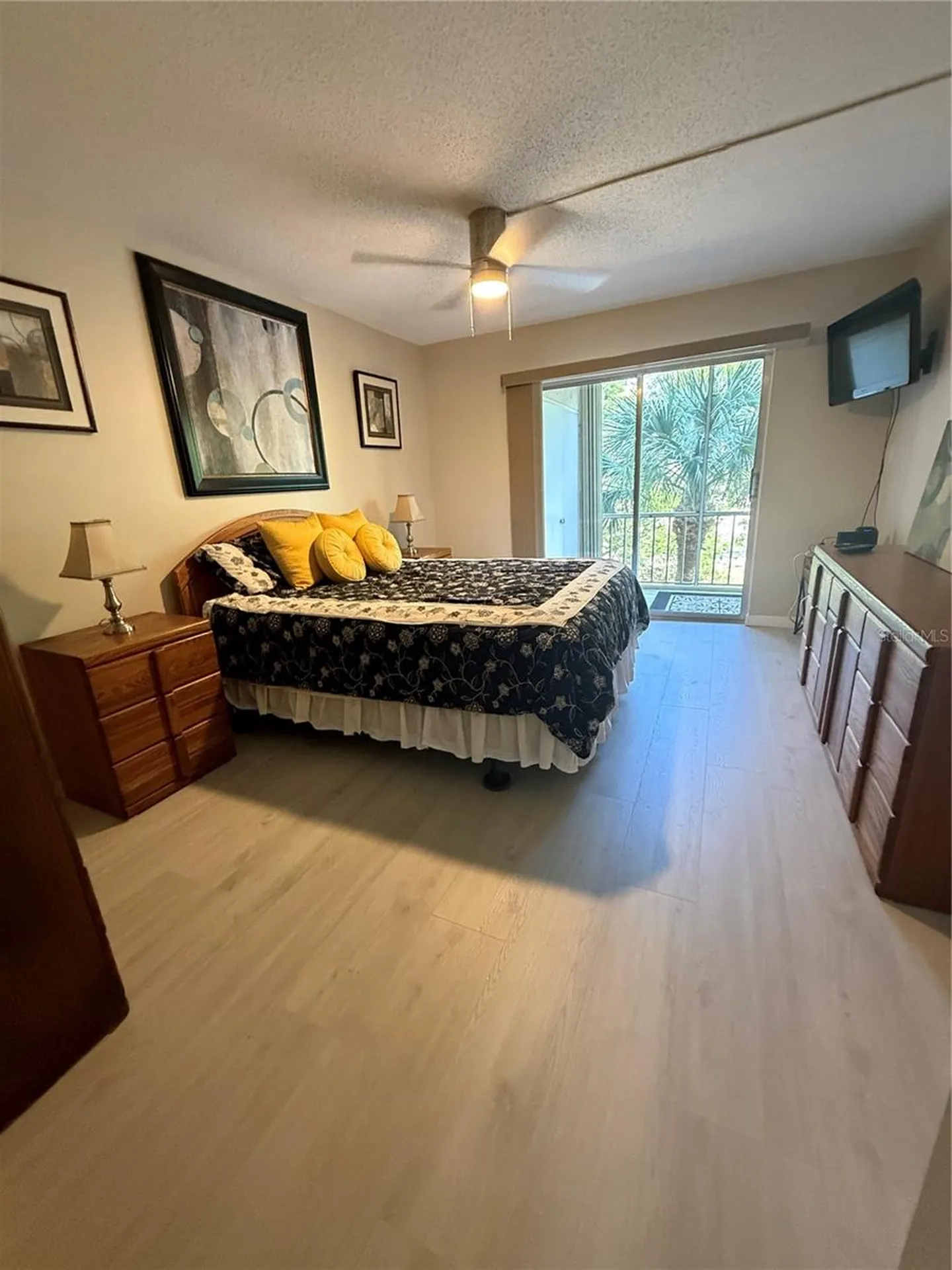 3176 Lake Bayshore Drive Bradenton FL 34205