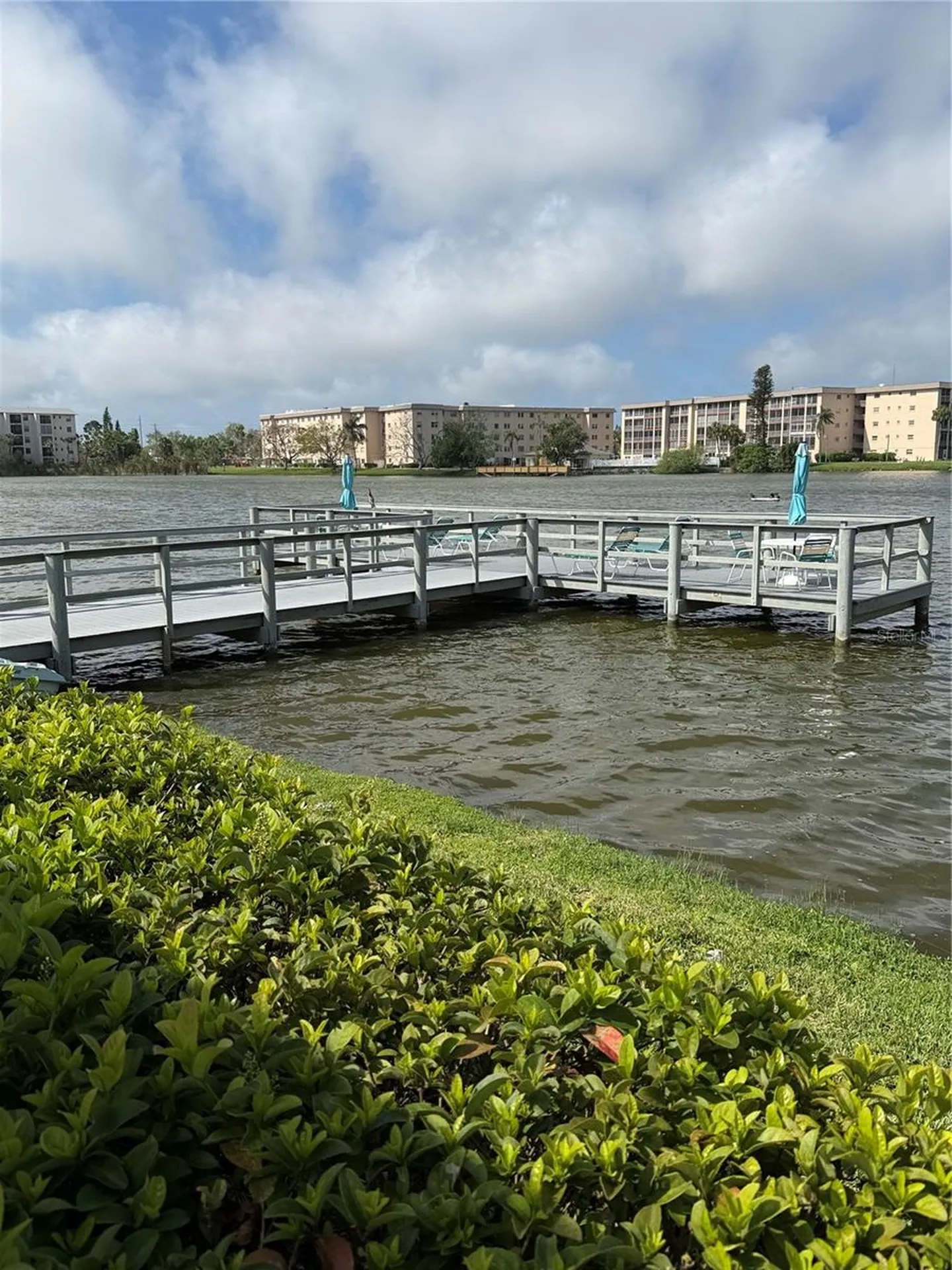 3176 Lake Bayshore Drive Bradenton FL 34205
