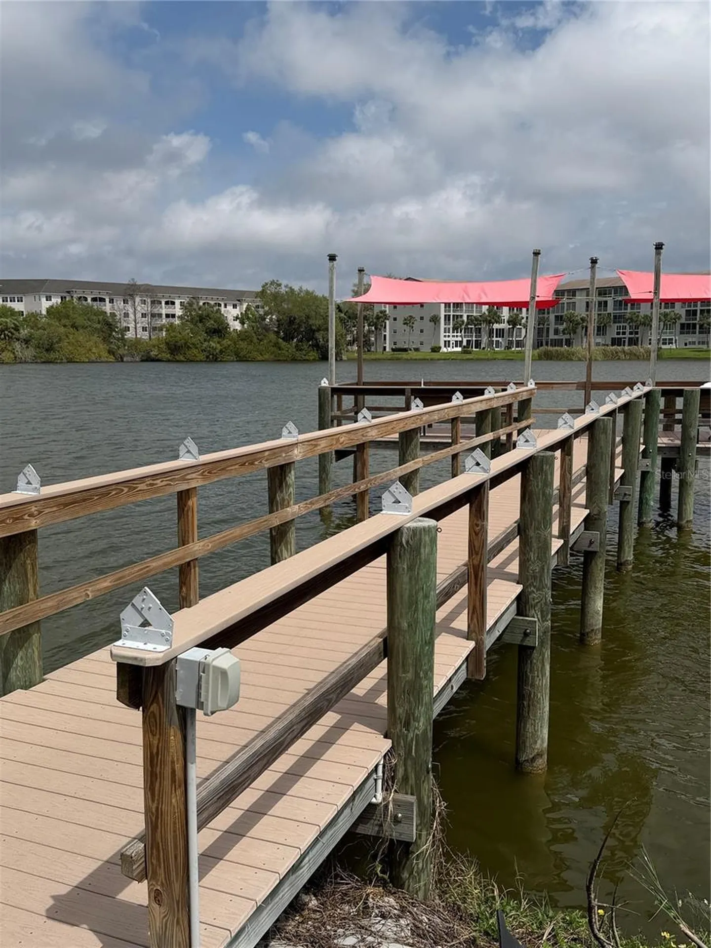 3176 Lake Bayshore Drive Bradenton FL 34205
