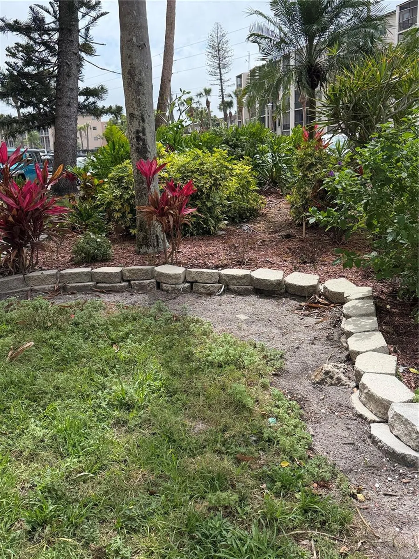 3176 Lake Bayshore Drive Bradenton FL 34205