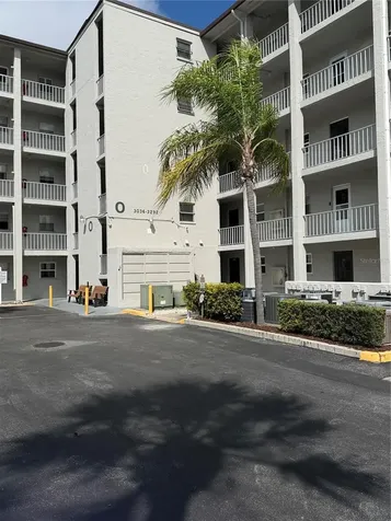 3176 Lake Bayshore Drive Bradenton FL 34205