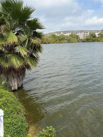 3176 Lake Bayshore Drive Bradenton FL 34205