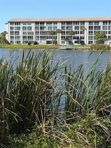 3176 Lake Bayshore Drive Bradenton FL 34205