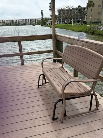 3176 Lake Bayshore Drive Bradenton FL 34205