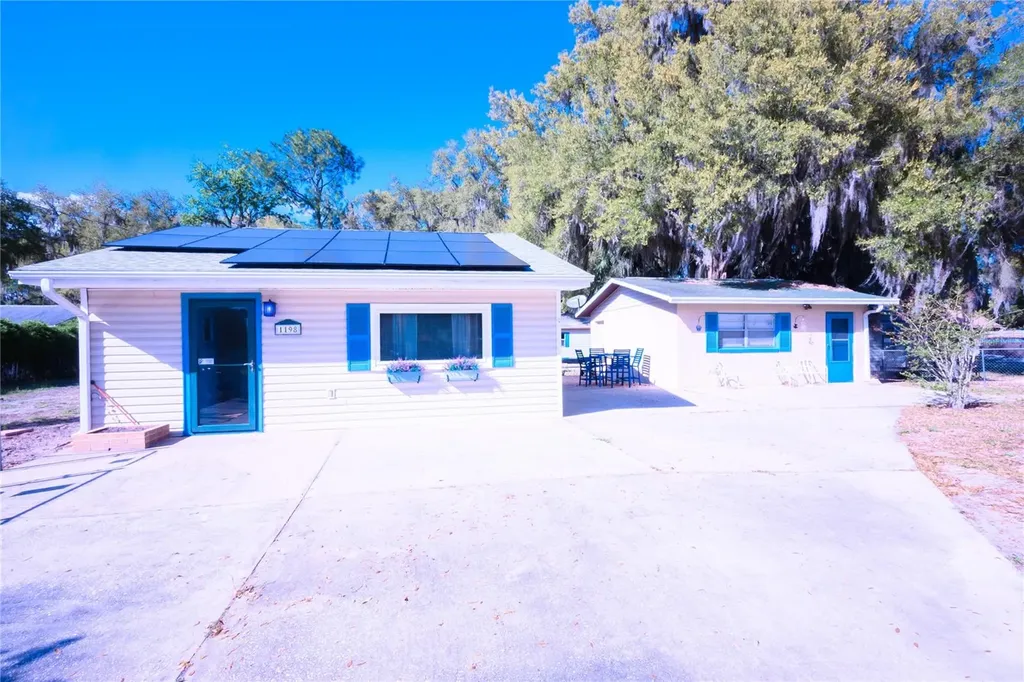 1198 Cr 464 Lake Panasoffkee FL 33538