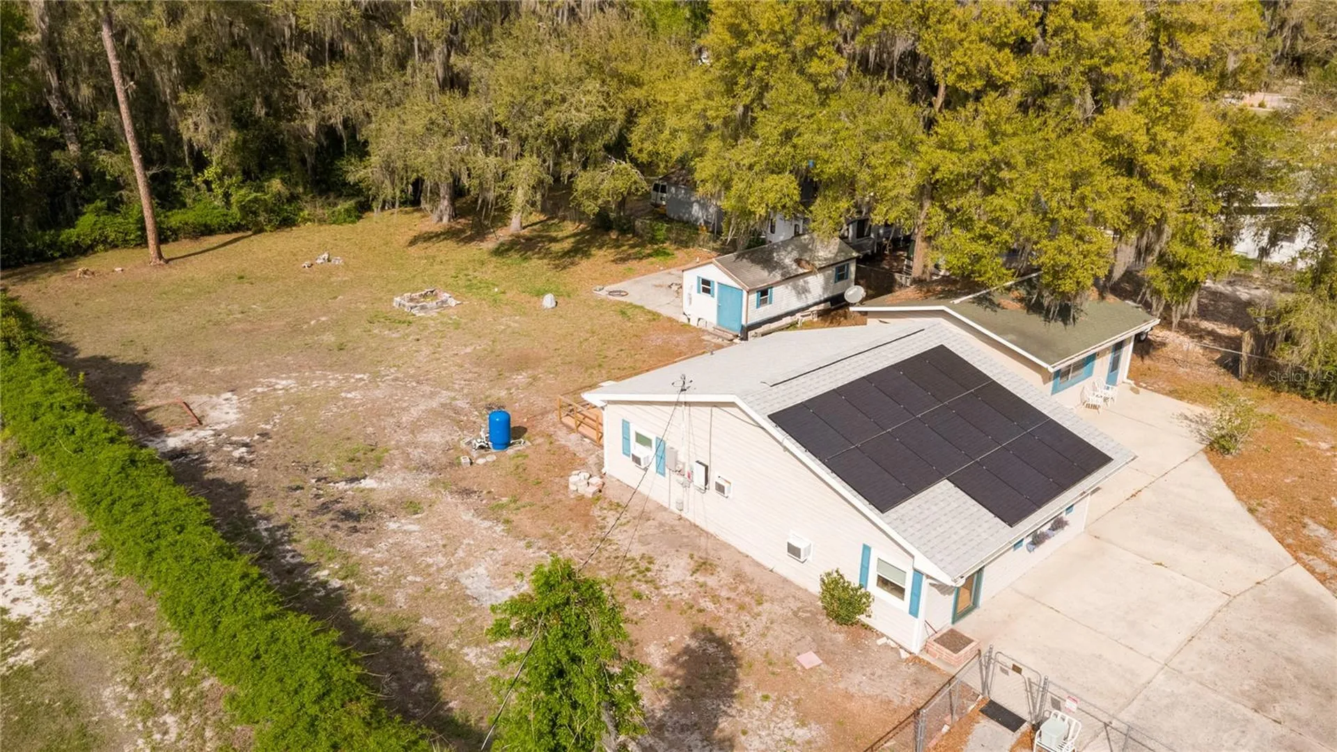 1198 Cr 464 Lake Panasoffkee FL 33538