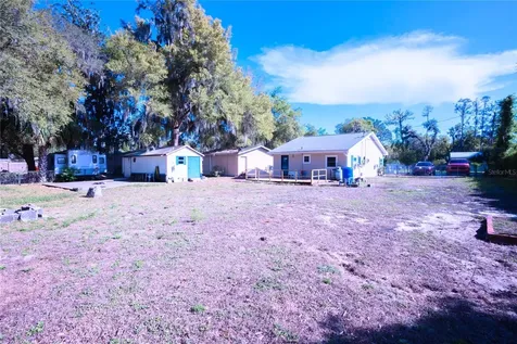 1198 Cr 464 Lake Panasoffkee FL 33538