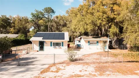 1198 Cr 464 Lake Panasoffkee FL 33538