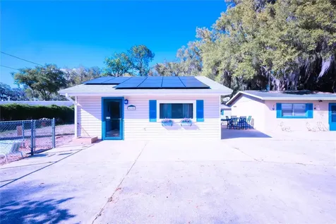 1198 Cr 464 Lake Panasoffkee FL 33538