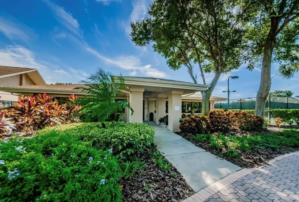 984 Gillespie Drive Palm Harbor FL 34684