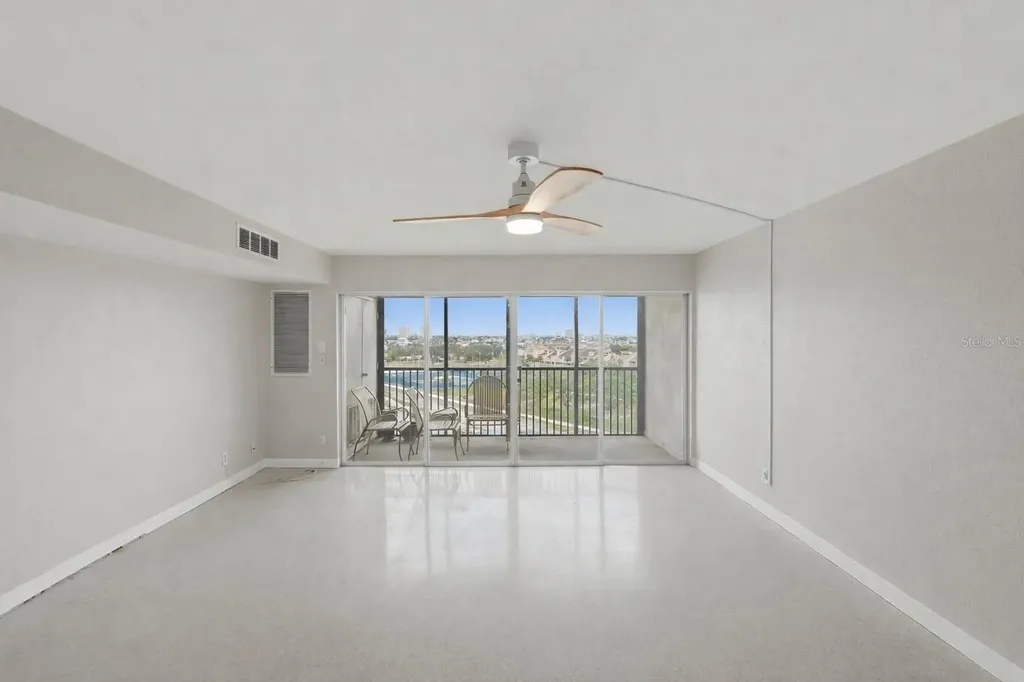10355 Paradise Boulevard Treasure Island FL 33706