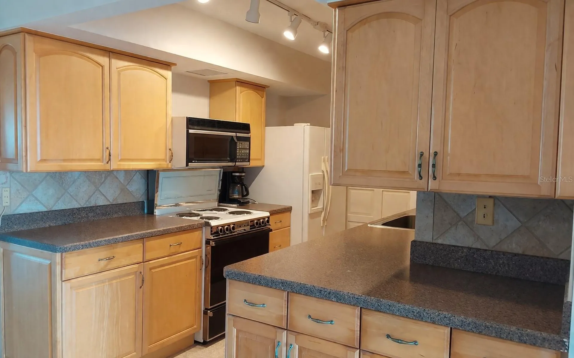 10355 Paradise Boulevard Treasure Island FL 33706