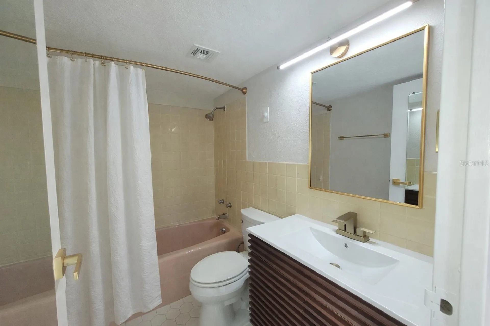 10355 Paradise Boulevard Treasure Island FL 33706