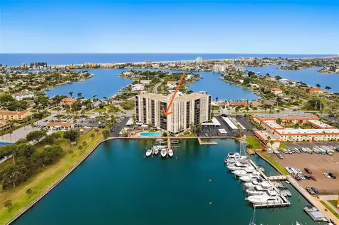 10355 Paradise Boulevard Treasure Island FL 33706