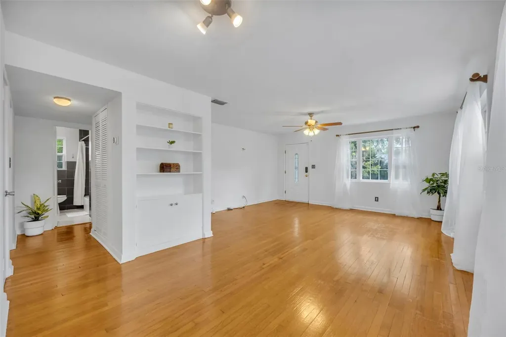 612 E Kaley Street Orlando FL 32806