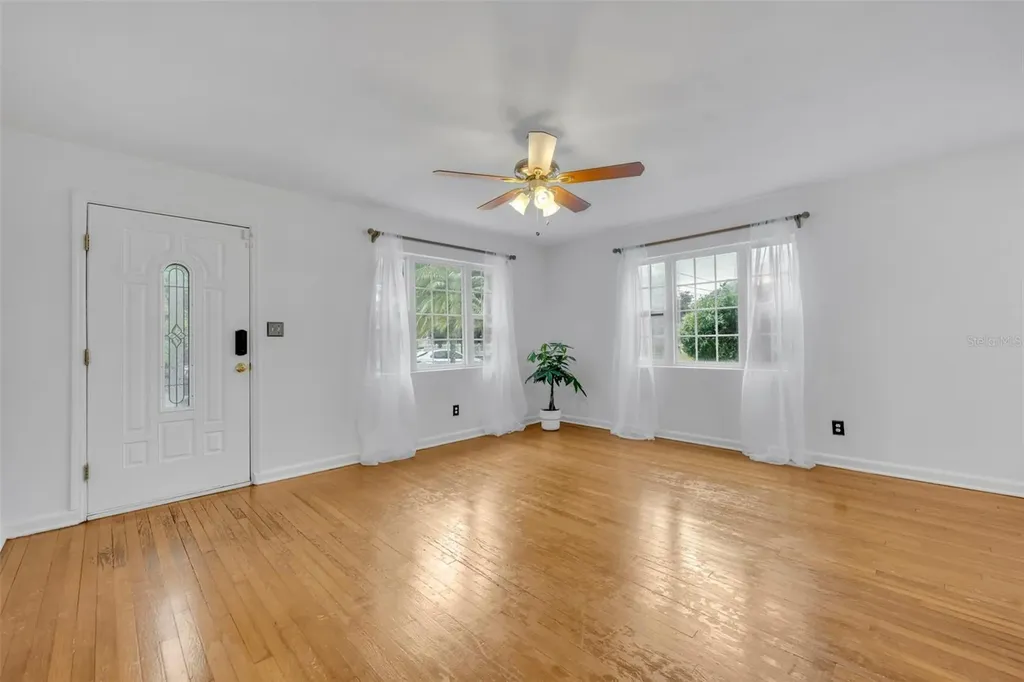 612 E Kaley Street Orlando FL 32806