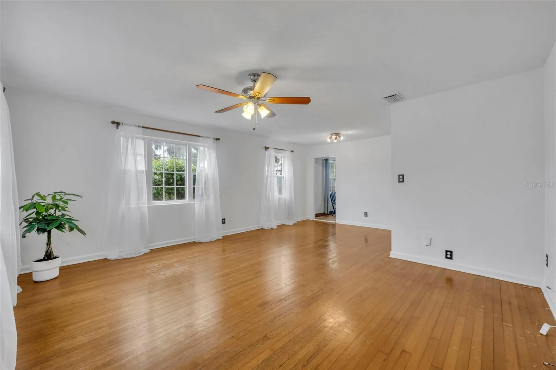 612 E Kaley Street Orlando FL 32806