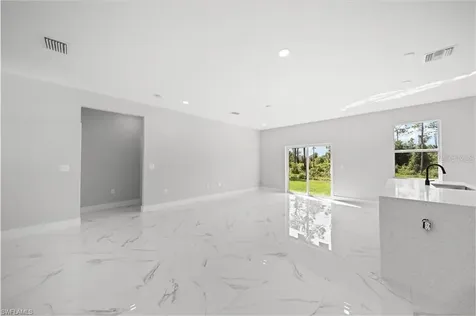 967 Edgerton Avenue Lehigh Acres FL 33974