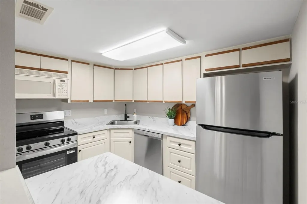 505 Plaza Seville Court Treasure Island FL 33706