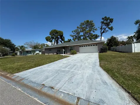 2003 48th Street W Bradenton FL 34209