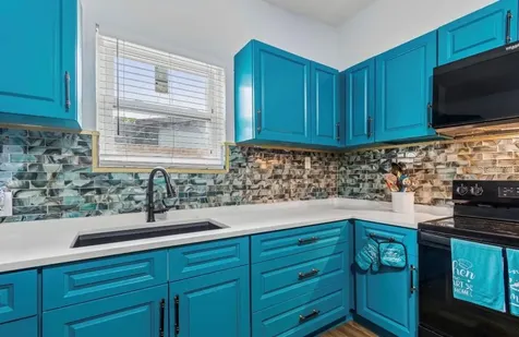 4479 Porpoise Drive SE St Petersburg FL 33705