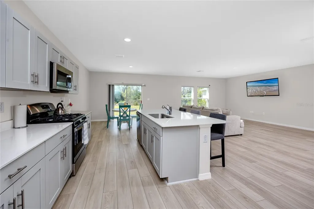 5556 Summer Sunset Drive Apollo Beach FL 33572