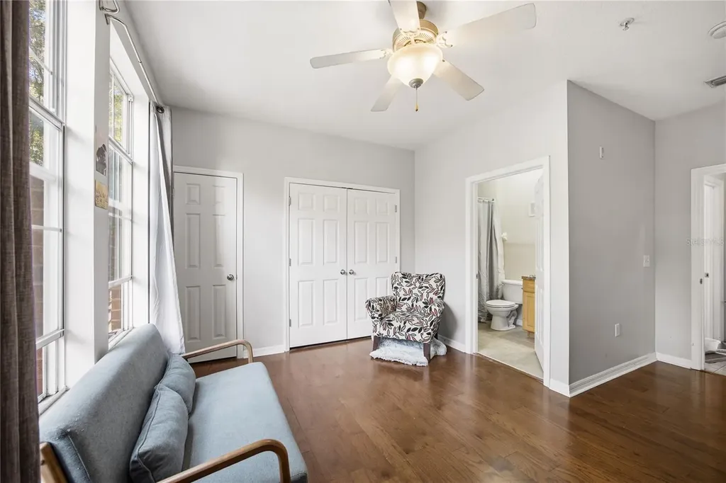 1245 SW 9th Road Gainesville FL 32601