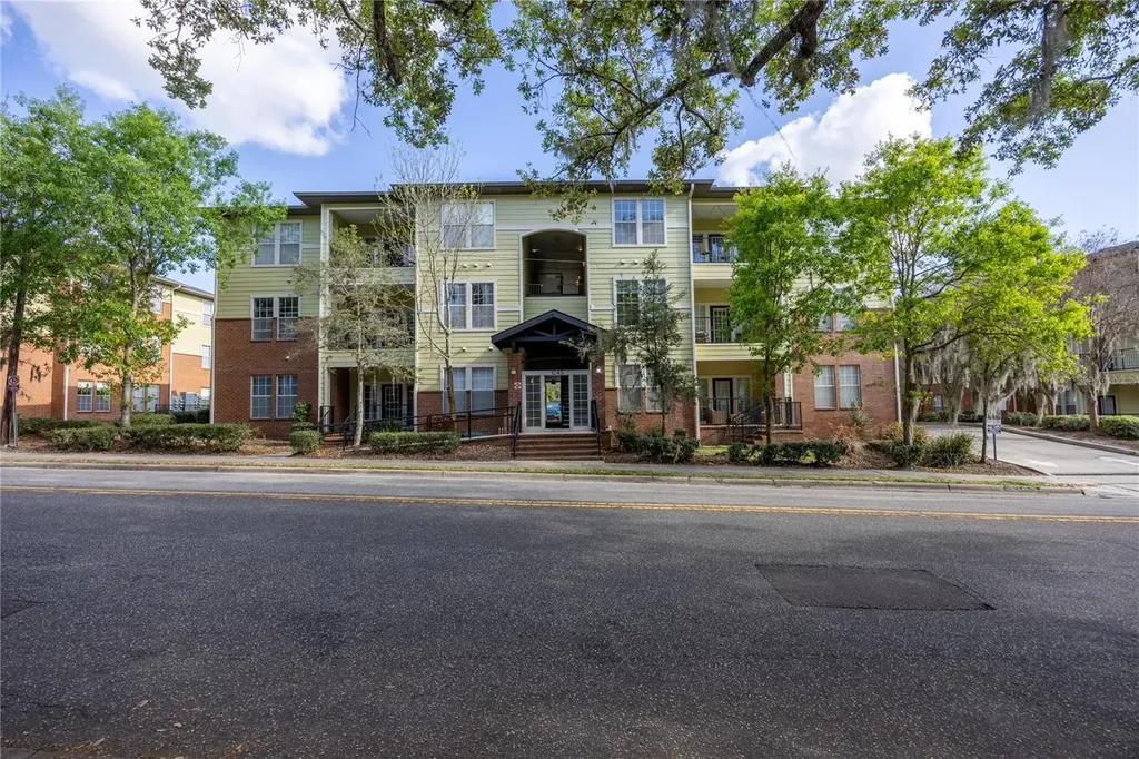 1245 SW 9th Road Gainesville FL 32601