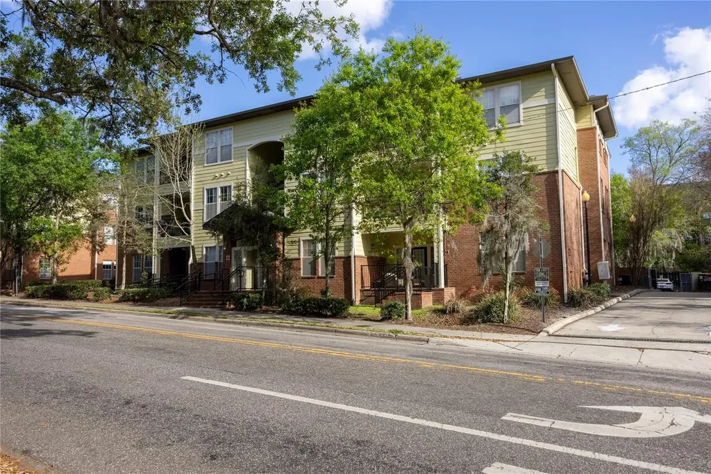 1245 SW 9th Road Gainesville FL 32601