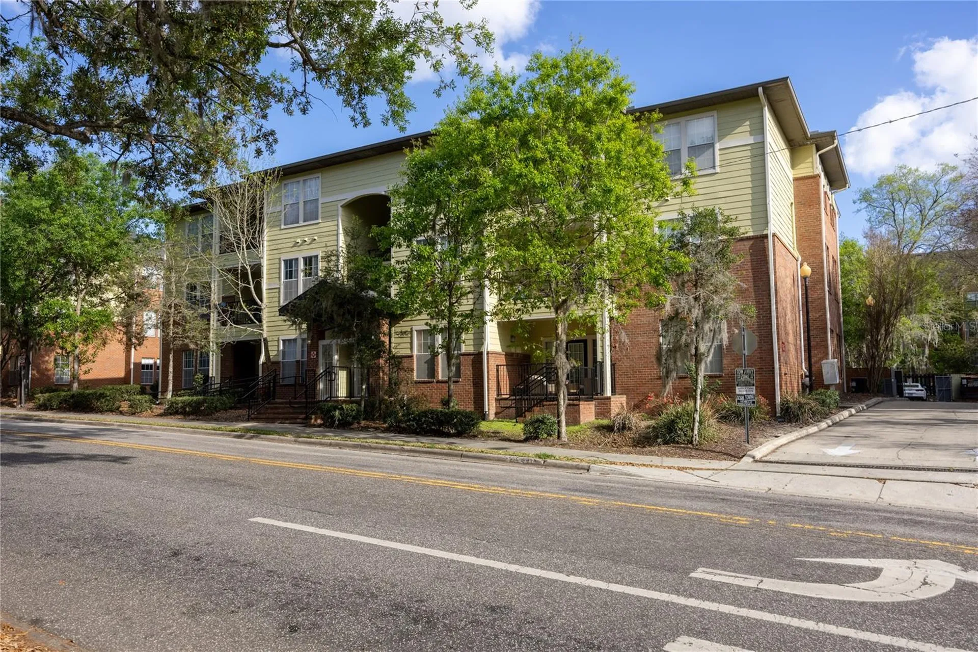 1245 SW 9th Road Gainesville FL 32601