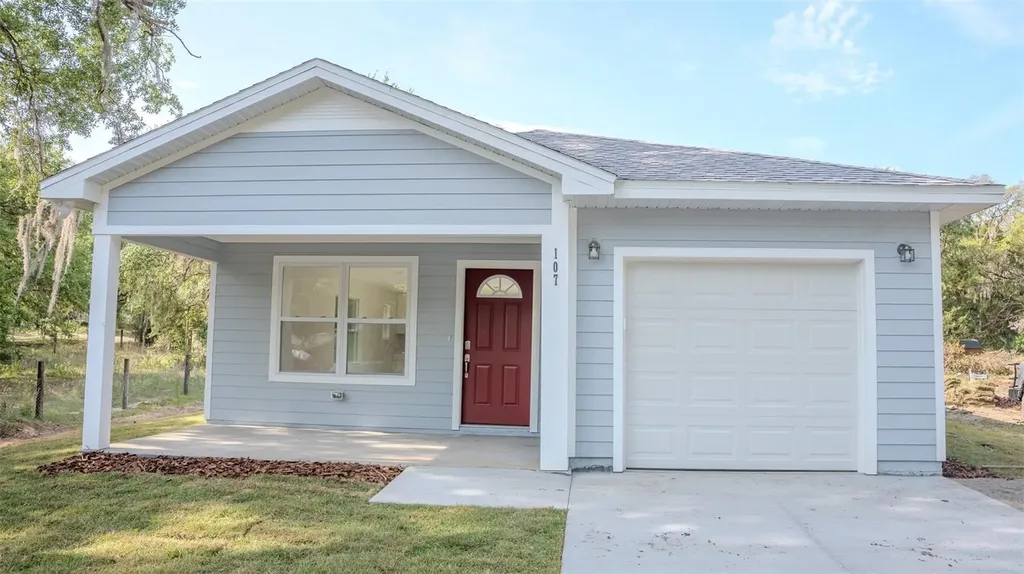107 Dixie Street Hawthorne FL 32640