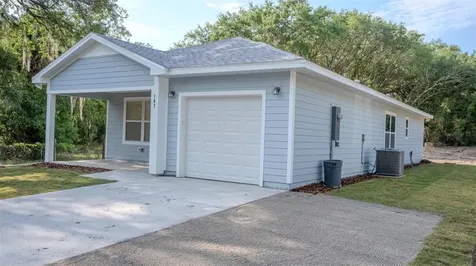 107 Dixie Street Hawthorne FL 32640