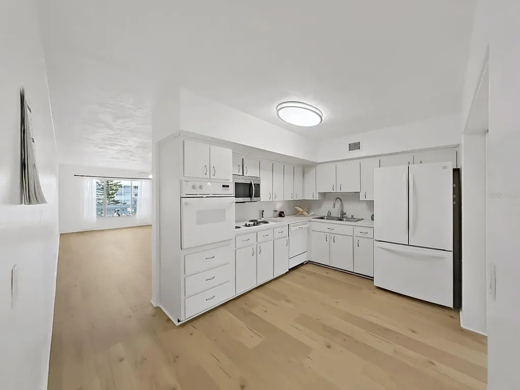 2451 Canadian Way Clearwater FL 33763