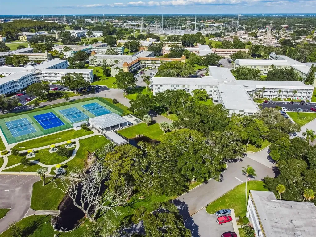 2451 Canadian Way Clearwater FL 33763
